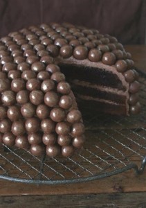 Malteser cake